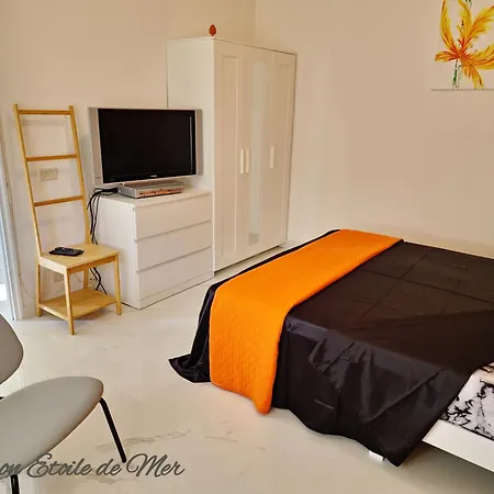 Maison Etoile De Apartament Agnone Bagni